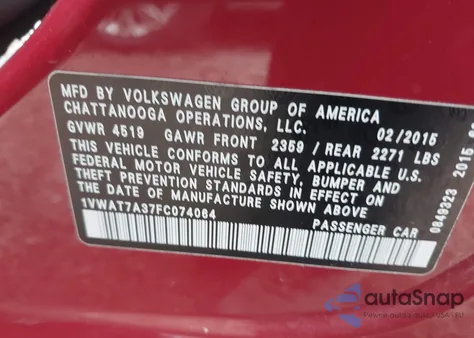 2015 Volkswagen Passat 1.8T S z USA, uszkodzony, nr VIN 1VWAT7A37FC074064